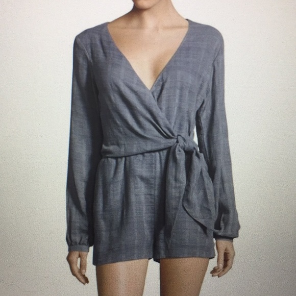 Saks Fifth Avenue Pants - Saks Fifth Avenue Long Sleeve Romper!